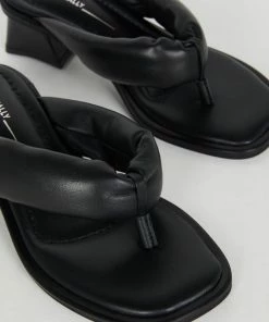 INTENTIONALLY BLANK WHITMAN SANDALS SPRING '22