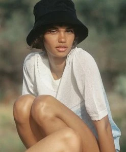 LACK OF COLOR WAVE BUCKET HAT