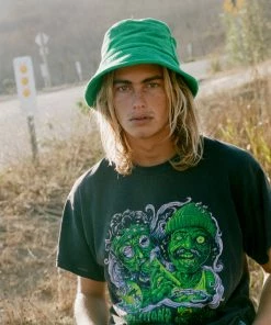 LACK OF COLOR WAVE BUCKET HAT