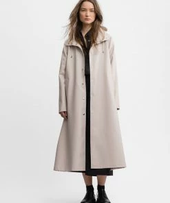 STUTTERHEIM MOSEBACKE RAIN JACKET LONG LIGHT SAND NEW IN