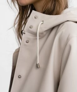 STUTTERHEIM MOSEBACKE RAIN JACKET LONG LIGHT SAND NEW IN
