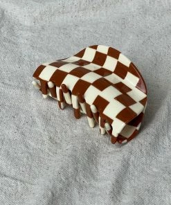 PIPE AND ROW SPRING '22 ASYMMETRICAL HAIR CLAW BROWN CHECK