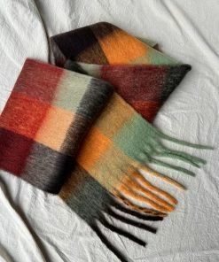 PIPE AND ROW CHUNKY PLAID SCARF SPRING'22