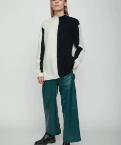 JUST FEMALE COBRA KNIT 8 JUST FEMALE COBRA KNIT