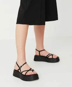 VAGABOND COURTNEY STRAPPY SANDALS