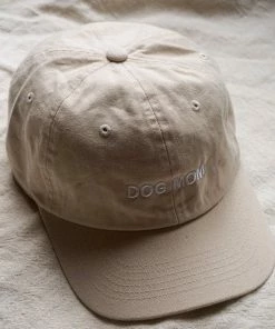 INTENTIONALLY BLANK DOG MOM HAT