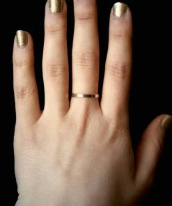 HANNAH NAOMI EXTRA THICK HAMMERED RING