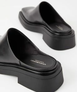 VAGABOND EYRA MULES SPRING '22