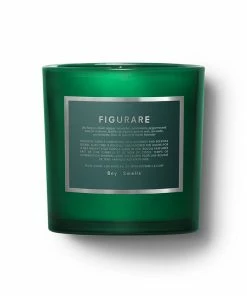 BOY SMELLS HOLIDAY FIGURARE MAGNUM CANDLE