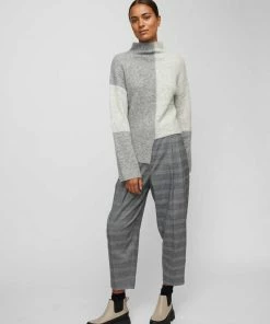 JUST FEMALE VALUE TROUSERS