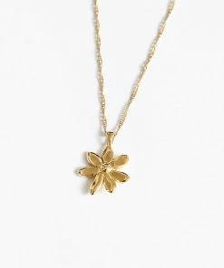 WOLF CIRCUS FLOWER CHARM NECKLACE