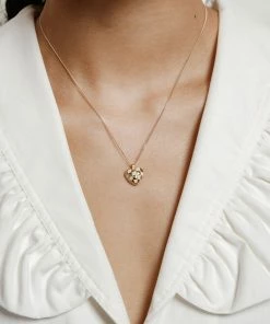 WOLF CIRCUS GEORGIA NECKLACE