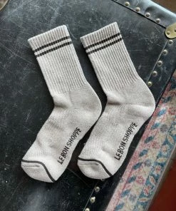 LE BON SHOPPE BOYFRIEND SOCKS LATTE