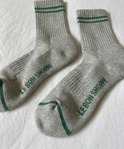 LE BON SHOPPE SPRING '22 BOYFRIEND SOCKS LIGHT GREY