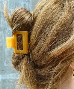 PIPE AND ROW SMALL SQUARE HAIR CLAW ORANGE
