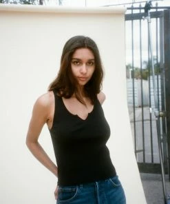 LACAUSA ROXY RIBBED TANK BLACK NEW IN