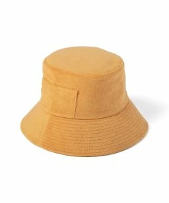 LACK OF COLOR NEW IN WAVE BUCKET HAT