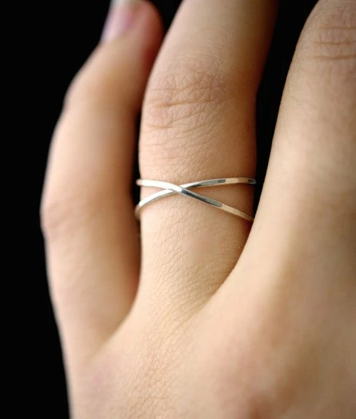 HANNAH NAOMI X STACKING RING